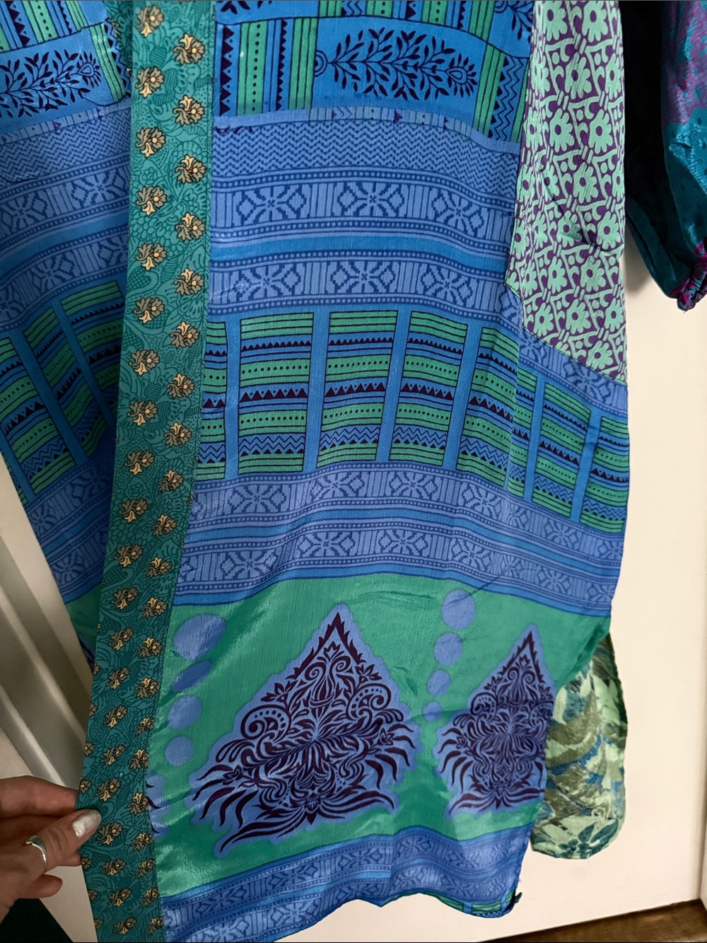 ✨GURU 100% silk Patchwork Kimono  - Teal, Turquoise & Red - Picture 6 of 9